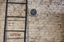 NeXtime NE-3998STZW Wandklok 'Station' Ø19 Cm, Geborsteld Aluminium Zwart_